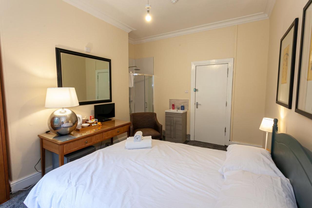 Townhouse No 12 Hotel Huddersfield Kültér fotó